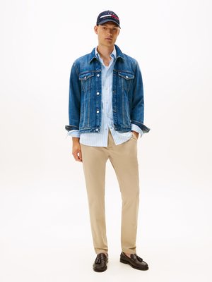 Flex-Chino Core Harlem, Relaxed Tapered Fit