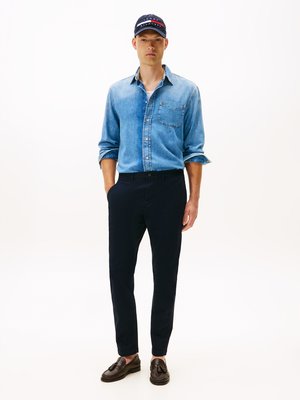 Flex-Chino Core Harlem, Relaxed Tapered Fit