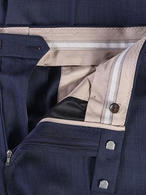 Anzug aus Schurwolle mit Reverskragen, Shaped Fit