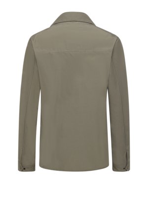 Stückgefärbtes Overshirt aus einem Materialmix