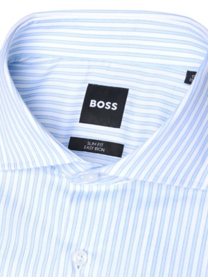 Hemd mit Streifenmuster und Haifischkragen, Slim Fit