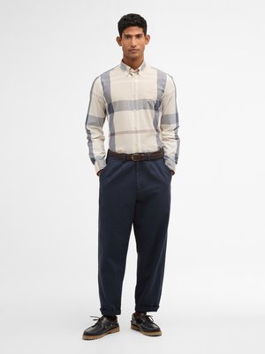 Leichtes Baumwollhemd mit Tartanmuster, Tailored Fit