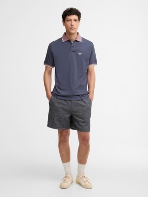 Leichtes Poloshirt aus Baumwolle mit Kontrastbündchen, Tailored Fit