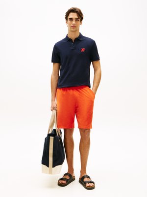 Poloshirt aus einem Baumwoll-Mesh mit Monogramm-Stickerei, Regular Fit