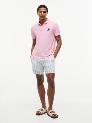 Poloshirt aus einem Baumwoll-Mesh mit Monogramm-Stickerei, Regular Fit