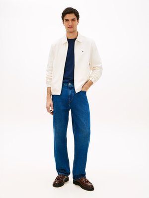 Sweatjacke mit Zip und Umlegekragen