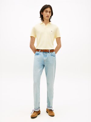 Meliertes Piqué-Poloshirt mit Variokragen, Regular Fit