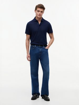 Poloshirt aus einem soften Leinen-Mix mit Struktur