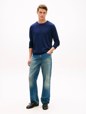Leichter Strick-Pullover mit Lyocell und Logo-Stickerei