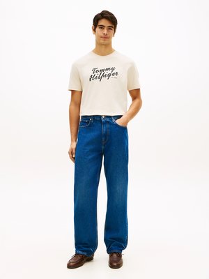 Baumwoll-T-Shirt mit Label-Schriftzug, Regular