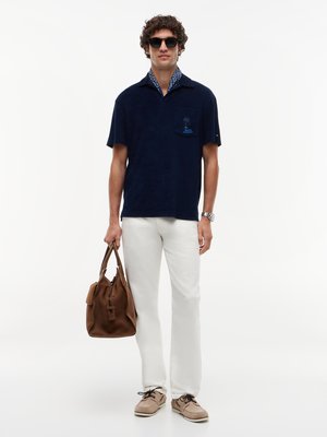 Frottee-Poloshirt mit Brusttasche und Stickerei, Classic Fit