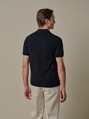 Poloshirt in Frottee-Qualität mit Variokragen