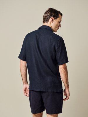 Kurzarmhemd aus Leinen mit Variokragen, Relaxed Fit