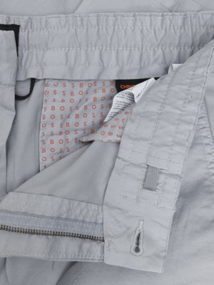 Glatte Shorts mit elastischem Bund und Kordelzug