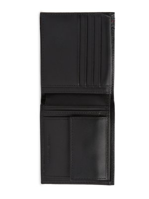 Geldbeutel aus genarbtem Leder mit Label-Schriftzug