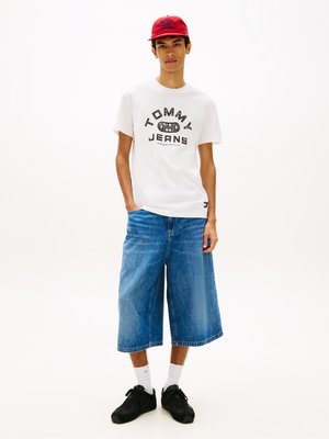 T-Shirt mit Label-Print auf der Vorderseite aus Baumwolle