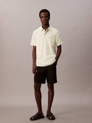 Unifarbenes Poloshirt aus Baumwolle, Classic Fit