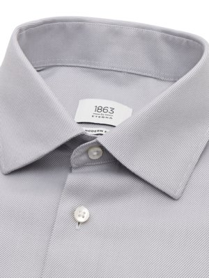 Twill-Hemd aus Baumwolle mit Kentkragen, Modern Fit