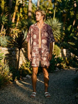 Glatte Badehose mit grafischem Print