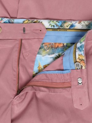 Chino Milano mit Lyocell-Anteil