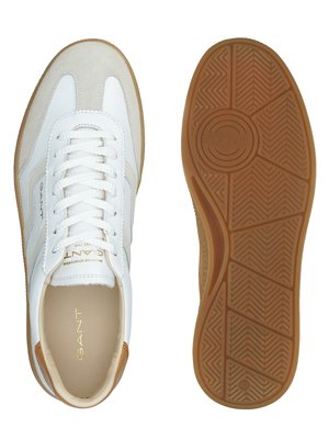 Low Top Sneaker Cuzmo aus einem Glattleder-Veloursleder-Mix