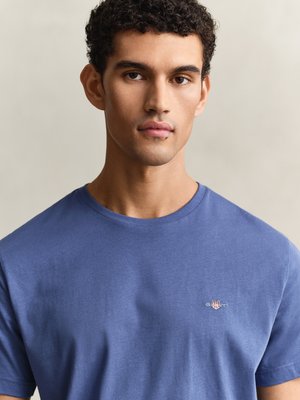 Unifarbenes T-Shirt mit Logo-Stickerei, Regular Fit