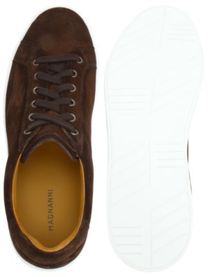 leichter Low T op-Sneaker aus weichem Wildleder