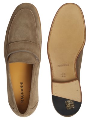 Handgefertigte Loafer aus weichem Wildleder