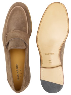 Handgefertigte Loafer aus weichem Wildleder