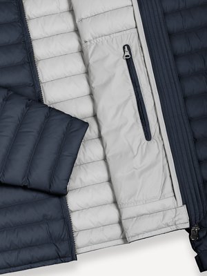 Steppjacke mit Daunenfüllung und Label-Aufnähern