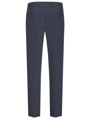 Leichte Chino mit Stretchanteil und Bundfalte, Easy Fit