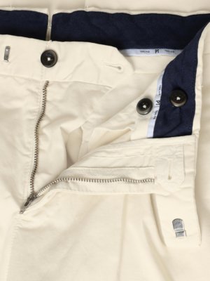 Glatte Chino aus einem Baumwoll-Stretch