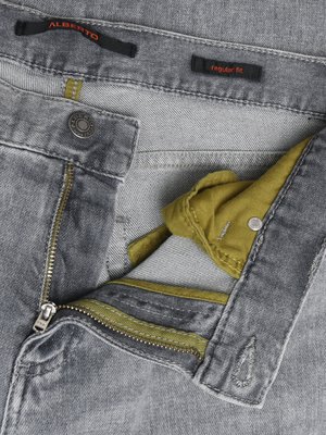 Softe Jeans Pipe aus einen Baumwollstretch, Regular