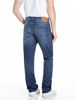 Jeans Aideen mit dezenter Waschung und Stretchanteil, Straight Fit