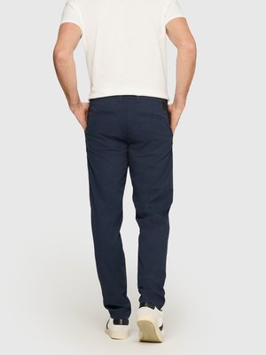 Softe Chino Lennox mit dezenter Struktur, Regular