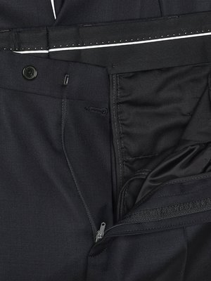 Anzughose aus feiner Zelander Schurwolle, Relaxed Fit