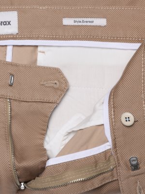 Stretch-Chino Everest mit dezenter Struktur, Regular