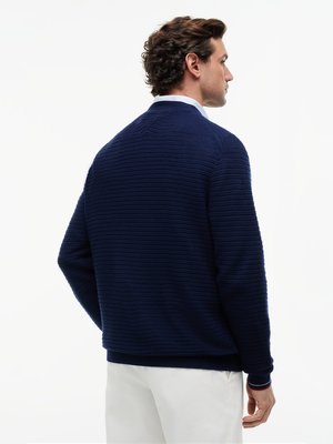 Leichte Strickjacke mit Seide und Lyocell