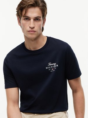 T-Shirt aus Baumwolle mit Label-Print, Regular Fit