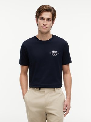 T-Shirt aus Baumwolle mit Label-Print, Regular Fit