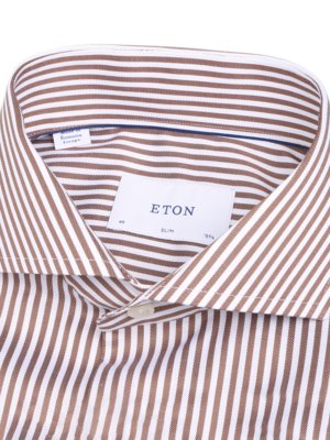 Signature Twill-Hemd mit Streifen und Haifischkragen, Slim