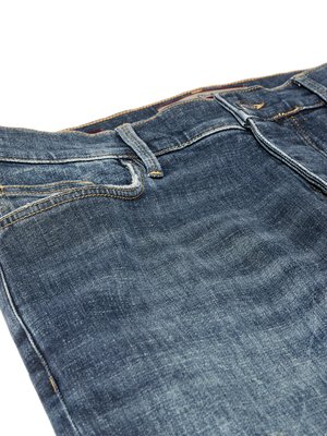 Jeans Andrew mit Stretch in dezenter Used-Optik