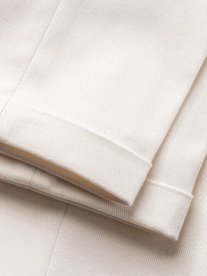 Baumwollhose mit doppelter Bundfalte und Stretch, Shaped Fit