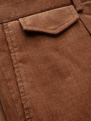 Anzughose mit Bundfalte aus einem Baumwollcord, Shaped Fit