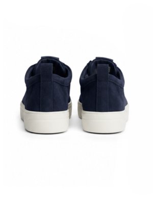 Mokassins aus Veloursleder mit Sneaker-Gummisohle und Label-Fähnchen