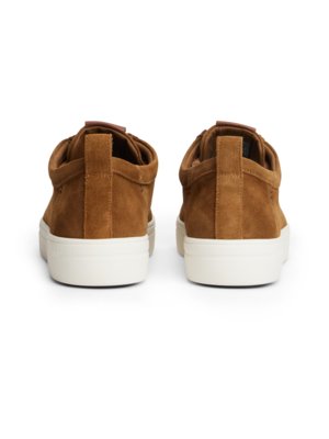 Mokassins aus Veloursleder mit Sneaker-Gummisohle und Label-Fähnchen