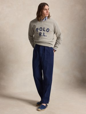 Sweatshirt mit aufgenähtem Logo-Schriftzug und Fleece-Innenseite