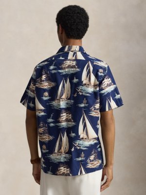 Kurzarmhemd mit Segelboot-Print, Classic Fit