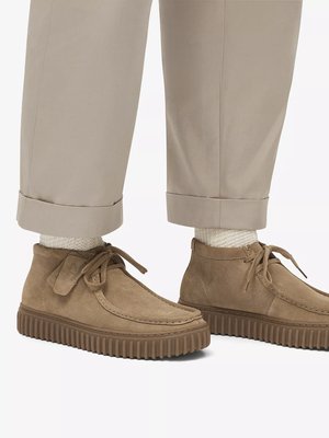 Signature Torhill Hi Boots aus Sand-Wildleder