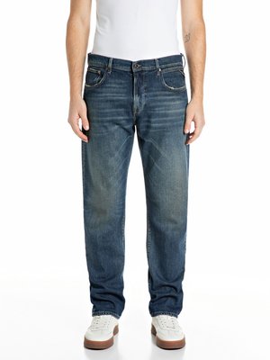Jeans Aideen mit Stretch und dezenter Waschung, Straight Fit
